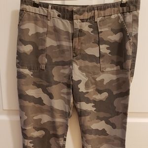 Gap Camo Pants Women's size 6